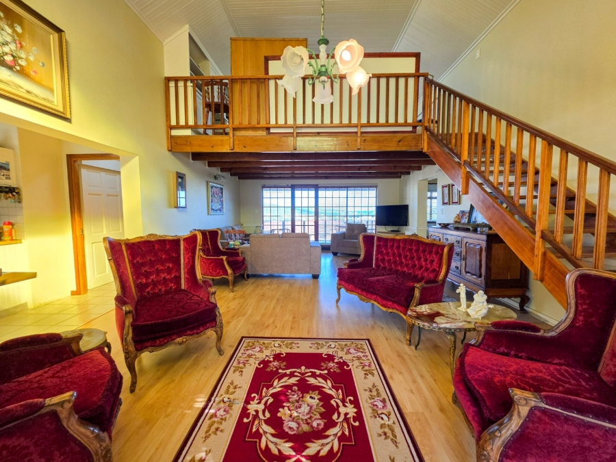 4 Bedroom Property for Sale in Stilbaai Wes Western Cape